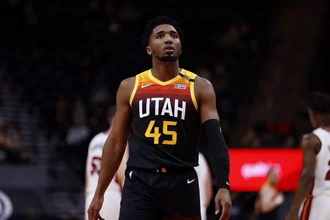 也有T台上 也有T台上